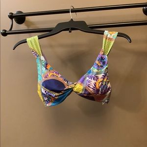 Bikini / swim suit top, soft cup, wide comfortable straps, adjustable, worn once